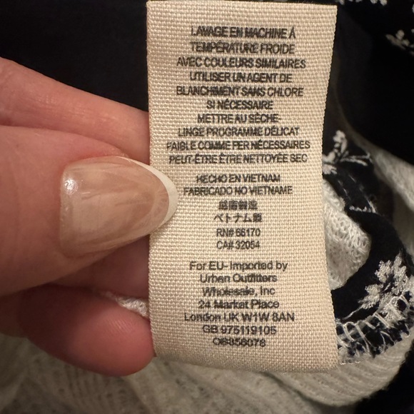 Free People Auxton Wrap Floral Top Black/White 90’s Boho Cottagecore Festival - Picture 11 of 13